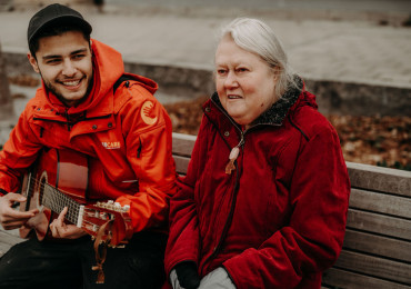 sommar-2026-ftg26-adeocare-hemtjanst-vasterort-soker-sommarvikarier